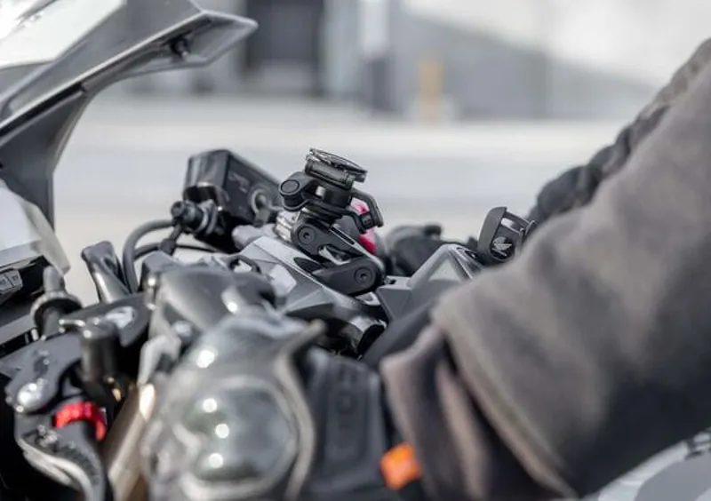 Quad Lock Motorcycle Vibration Dampener in Black-4